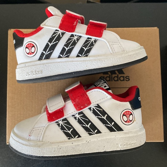 Adidas GRAND COURT Spider-Man CF - Picture 4 of 6